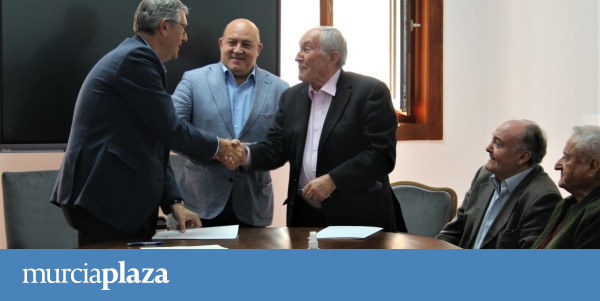 La Chs Firma Con La Junta Central De Usuarios Norte De La Vega Del