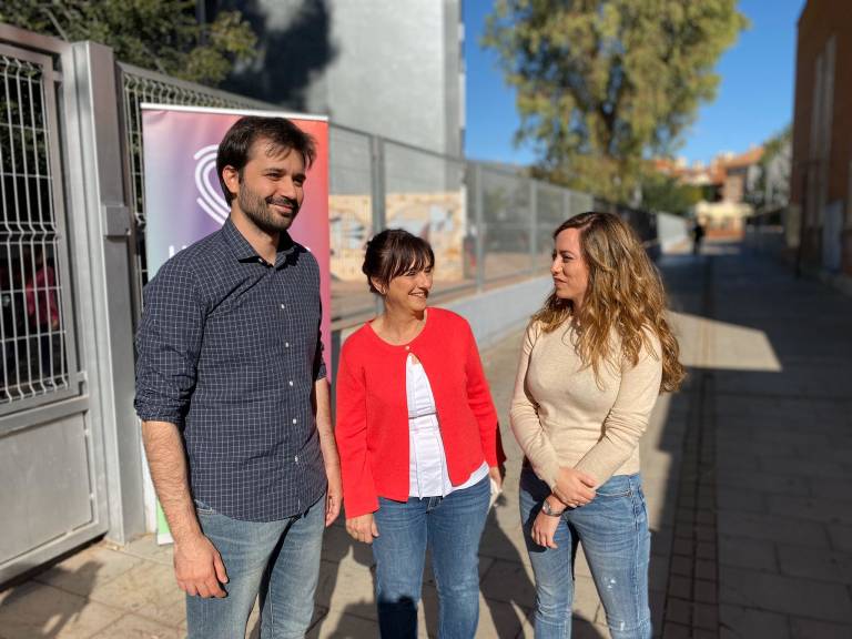 Javier Sánchez Serna, Esther Herguedas y María Teresa Pérez (Unidas Podemos Alicante), este martes. Foto: Unidas Podemos. 