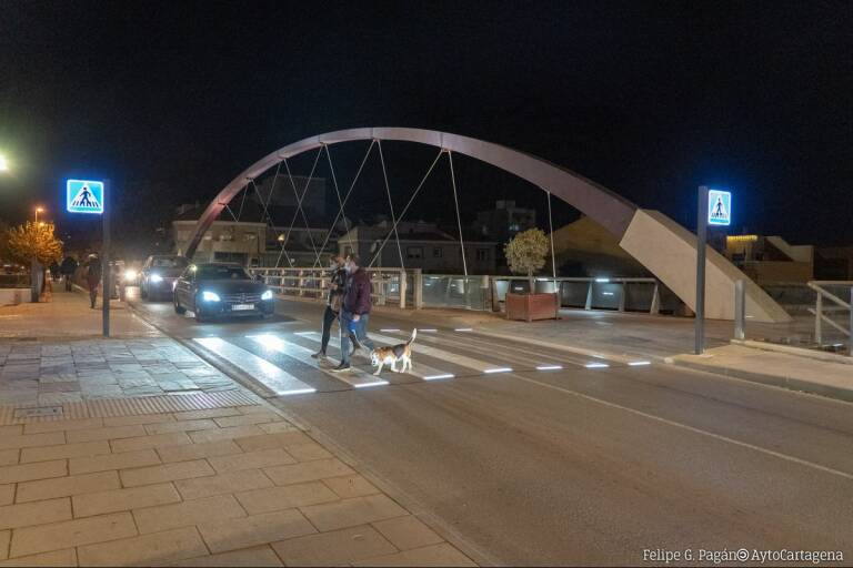Paso de peatones luminosos para evitar accidentes en el Barrio de la Concepción