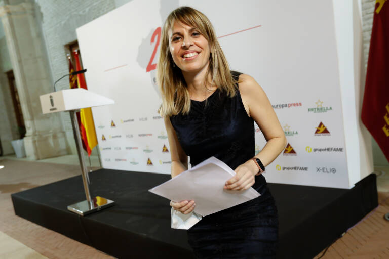 La delegada de 'Europa Press' en Murcia, Almudena Peñaranda.  Foto: EDU BOTELLA (EP)