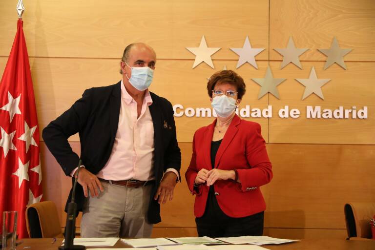 Antonio Zapatero y Elena Andradas. Foto: ISABEL INFANTES/EO
