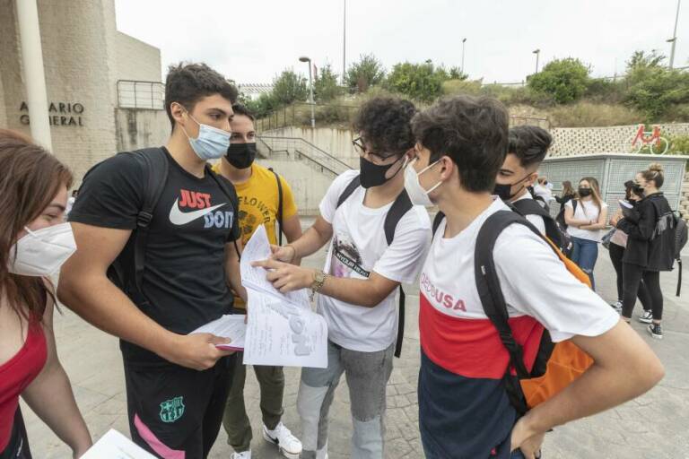 Grupo de estudiantes, en Murcia. Foto: OMEGA