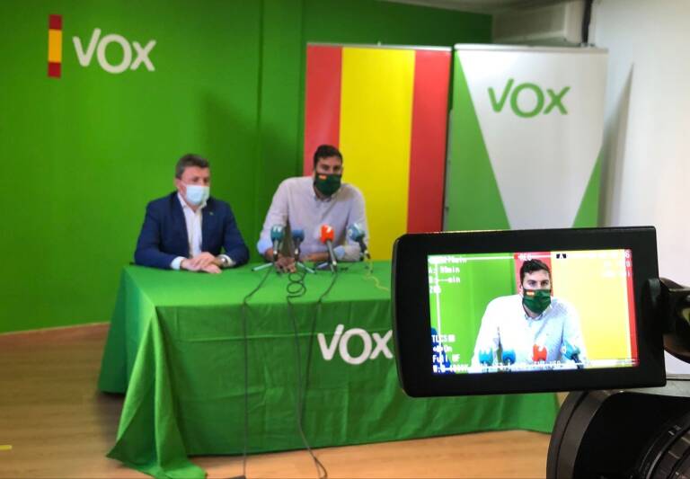 El diputado Pascual Salvador y el concejal murciano y líder de Vox en la Región, José Ángel Antelo. Foto: VOX
