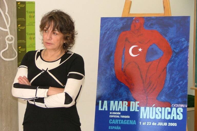 Dora Catarineu en la presentación de su cartel para La Mar de Músicas en 2005