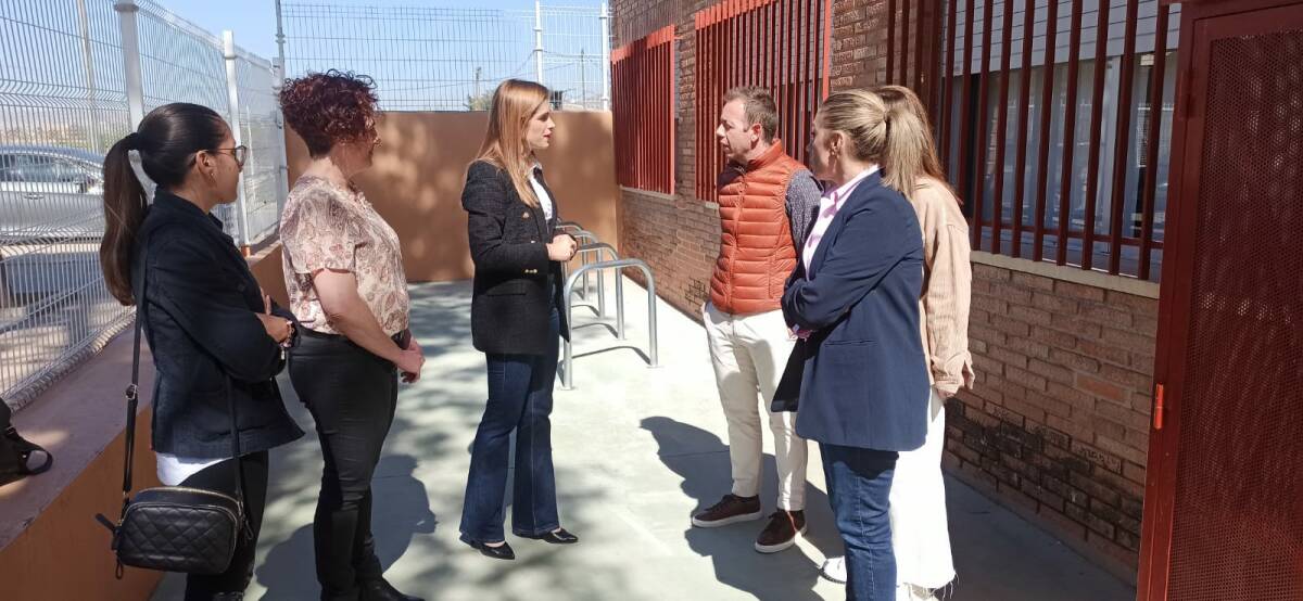 Murcia comienza a instalar aparcabicis colegios e institutos Murciaplaza