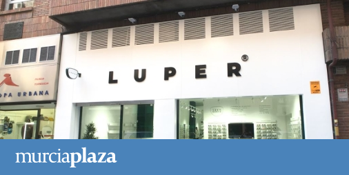 La óptica Luper Saca "una Sillica A La Calle" Para Presentarse A La ...