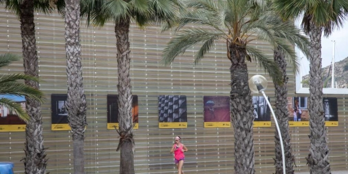 Cartagena looks out at the PhotoEspaña festival: the images of the confinement balconies take to the streets